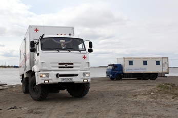Центр профессиональной патологии направил врачебную бригаду в труднодоступный поселок Сибирский 