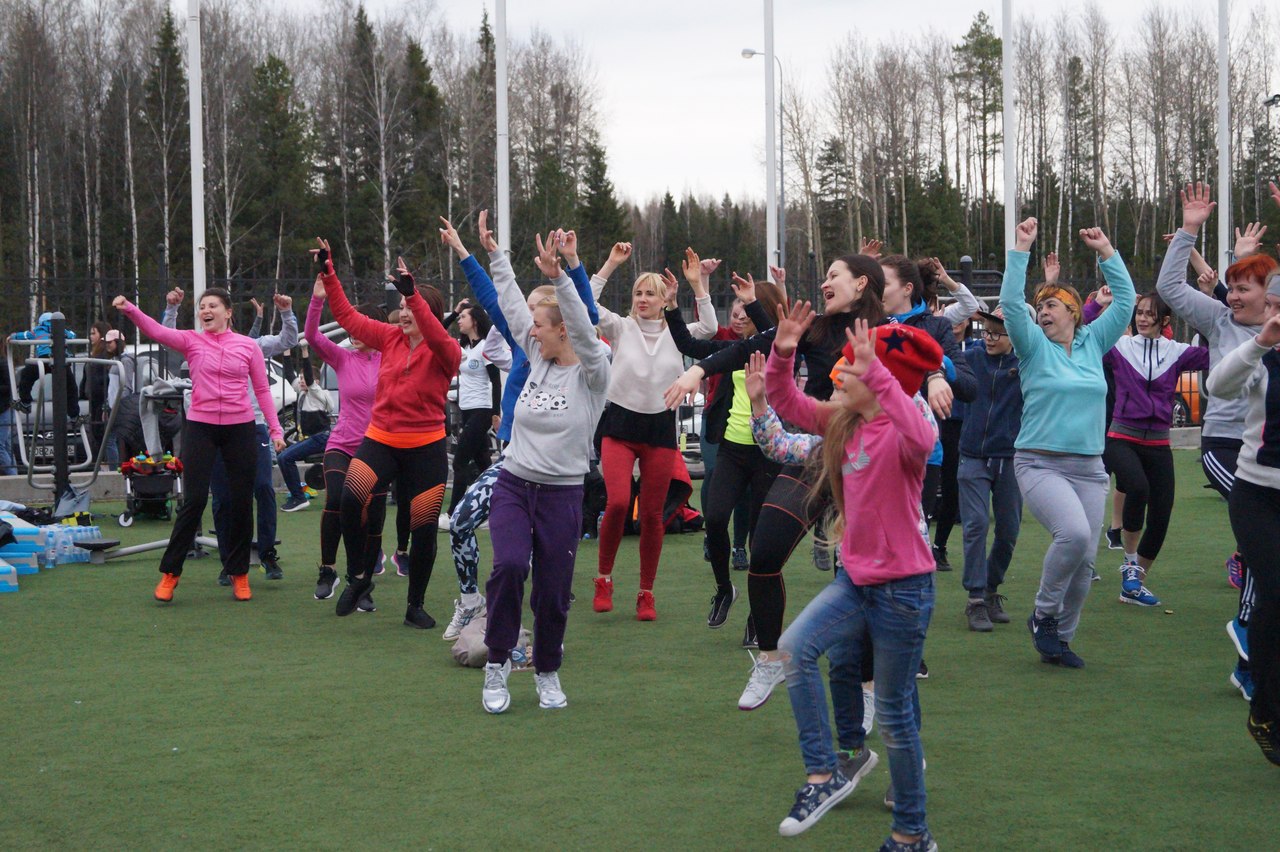 Социальный спорт. Физическая культура и спорт в ХМАО. Социальный спортивный это. Доступность занятий массовым спортом.