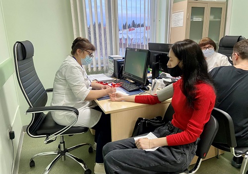 Николай Ташланов подвел промежуточные итоги диспансеризации студентов окружной столицы Николай Ташланов подвел промежуточные итоги диспансеризации студентов окружной столицы